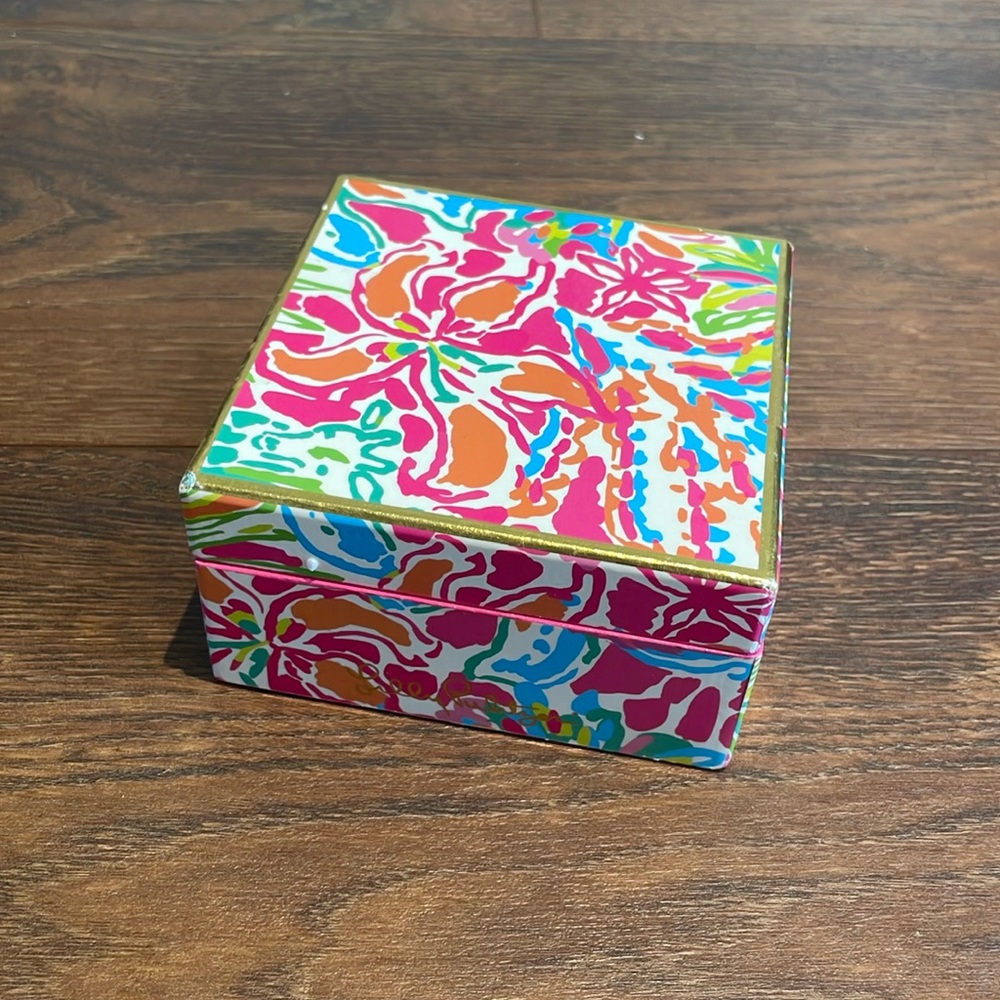 Lilly Pulitzer Box